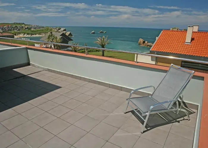 Apartamentos Playa De Portio