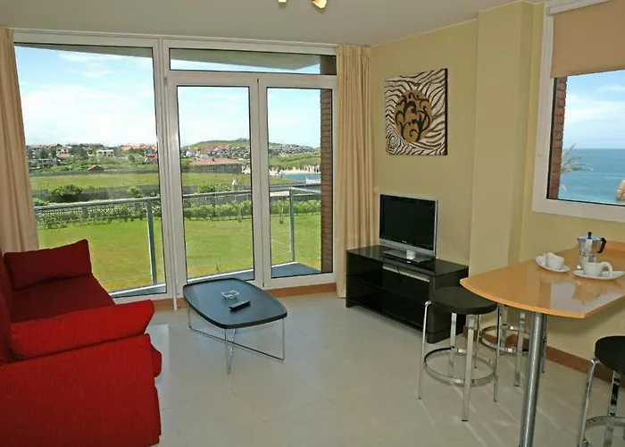 Apartamentos Playa De Portio